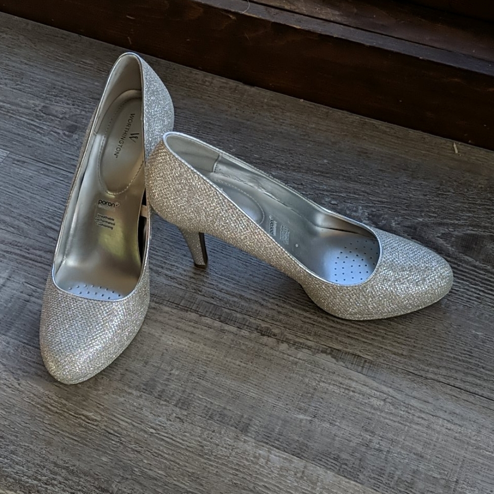 🪴 Womens Silver Sparkle Heels, Size 9.5